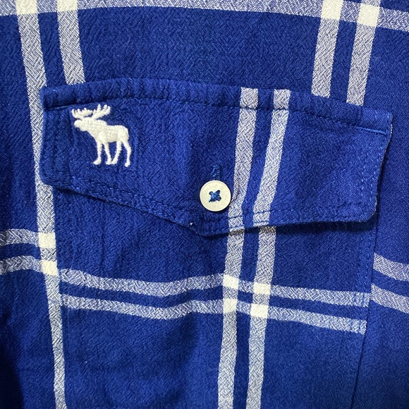 Abercrombie and Fitch Blue Plaid Light Blouse - Picture 2 of 5